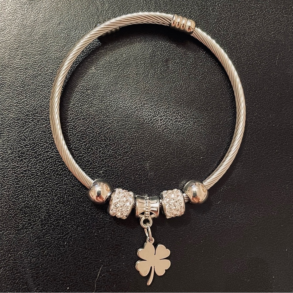 💜 Hypoallergenic Stainless Steel 4 leaf clover Bracelet 7”-8” adjustable NEW